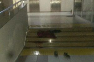 Tutuklama talebini duyunca adliyenin ikinci katından atladı