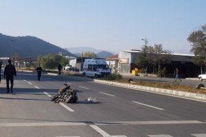 Ambulans motosiklet ile çarpıştı: 1 ölü