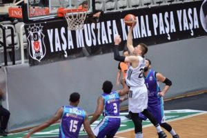 Beşiktaş, Ivan Buva ile kazandı!