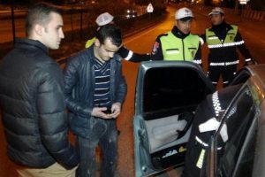 'Alkollüye, ehliyetsizlere yazın' dedi ama...
