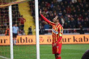 Kayserispor'da istikrar abidesi