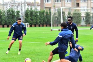 Başakşehir, Göztepe maçının hazırlıklarına başladı