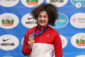 Ayşegül Özbeğe, Dünya ikincisi