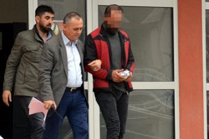 Birlikte olduğu kadını gasbettiği iddiasıyla tutuklandı