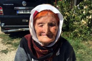 107 yaşındaki Eşe nine mantardan zehirlenip hayatını kaybetti