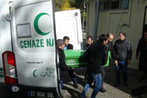 Evinde aşırı dozda uyuşturucudan öldü