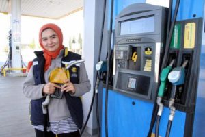 Gelin adayı Hanife pompacı oldu!
