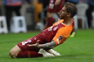 A Milli Takım'da Serdar Aziz sakatlandı
