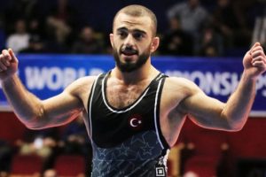 Enes Uslu dünya üçüncüsü oldu