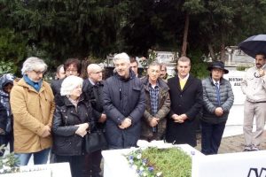 Nejat Uygur vefatının 5. yılında mezarı başında anıldı