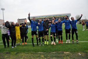 Karacabey Belediyespor sahasında galip