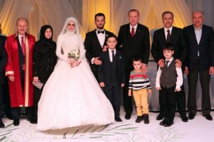 Cumhurbaşkanı Erdoğan nikah şahitliği yaptı