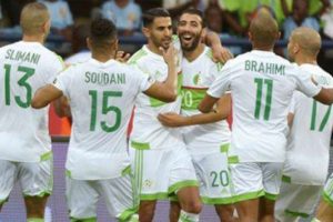 Feghouli ve Benzia'lı Cezayir bileti kaptı