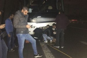 Muavin şoför, yolcular rezil oldu (ÖZEL HABER)