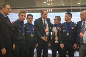 Kupa Demirören'de
