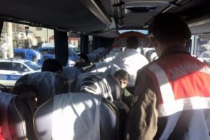 Çantasında uyuşturucuyla yakalandı