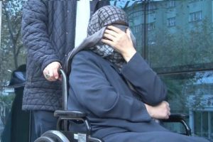 Bursa'da hastanın karnında havlu büyüklüğünde sargı bezi unutmuşlar