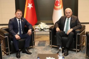 TBMM Başkanı Yıldırım, Kırgız mevkidaşıyla görüştü