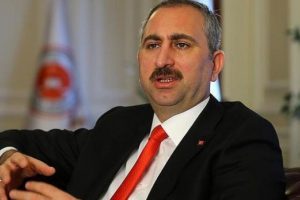 Adalet Bakanı Gül'den 'Demirtaş' açıklaması: Halen derdesttir