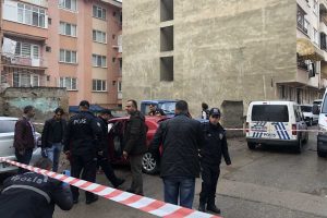 Bursa Gemlik'te bayan kuaförü kadına silahlı saldırı