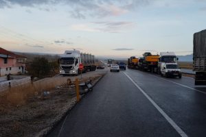 Çöp konteynırı sürücüyü ölümden kurtardı
