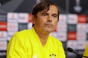 Fenerbahçe'den Cocu'ya 15 bin Euro prim