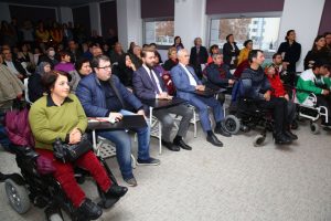 Engelli bireyler Bursa Nilüfer'de yaşama ortak oluyor