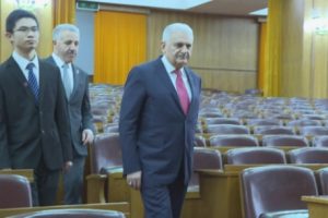 TBMM Başkanı Yıldırım, Çin Parlamentosunu gezdi