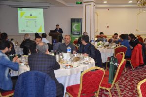 Bursa'da kapısında Yeşilay etiketi bulunan herkes bağımlılara yardım edecek