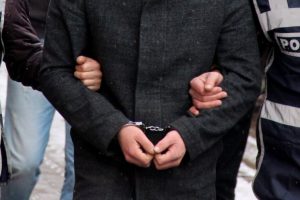 Turistleri dolandıran çeteye operasyon: 38 gözaltı