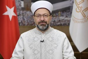 Erbaş: Kur-an'ın girmediği kalp, karanlık bir kalptir