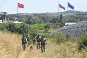 11 ayda 70 bin 160 göçmen yakalandı