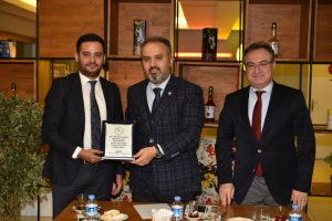 Bursa Büyükşehir Belediye Başkanı Aktaş, Görükle esnafıyla buluştu