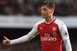 Mesut Özil cephesinden 'skandal' haberiyle ilgili açıklama