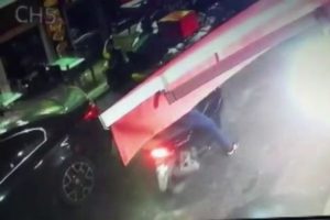 Fatih'te sokak ortasında hırsızlık