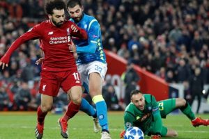 Nefes kesen maçta turlayan Liverpool!