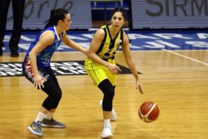 Fenerbahçe, evinde fark attı