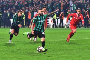 Sakaryaspor, 1 puanla yetindi