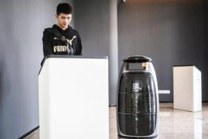 Çin'in ilk yapay zeka oteli açıldı