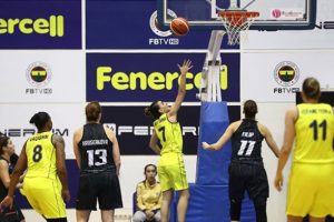 Fenerbahçe dördüncü galibiyetini aldı