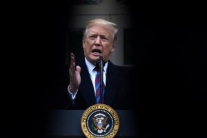 Trump resti çekti... 'Sınır'da gerilim