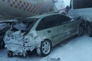 Erzurum'da zincirleme kaza! 20 araç birbirine girdi