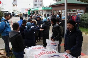 Çuvalı 15 liradan satıldı kapış kapı gitti