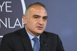 Bakan Ersoy'dan 'sinema gerginliği'ne ilişkin açıklama