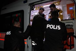 Düşerek yaralandı! ''Beni bırakma ağabey''