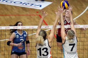 Nilüfer Belediyespor, finalde Eczacıbaşı'nın rakibi oldu