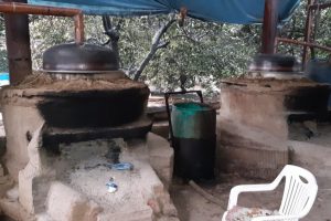 2 bin litre kaçak içki ele geçirildi