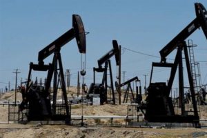 Brent petrolün varili 57,30 dolar