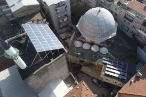 Bursa'da kendi enerjisini üreten cami, fazla enerjiyi satıyor