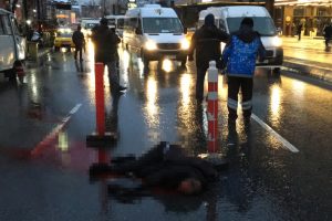 Otomobilin çarptığı yaya can verdi